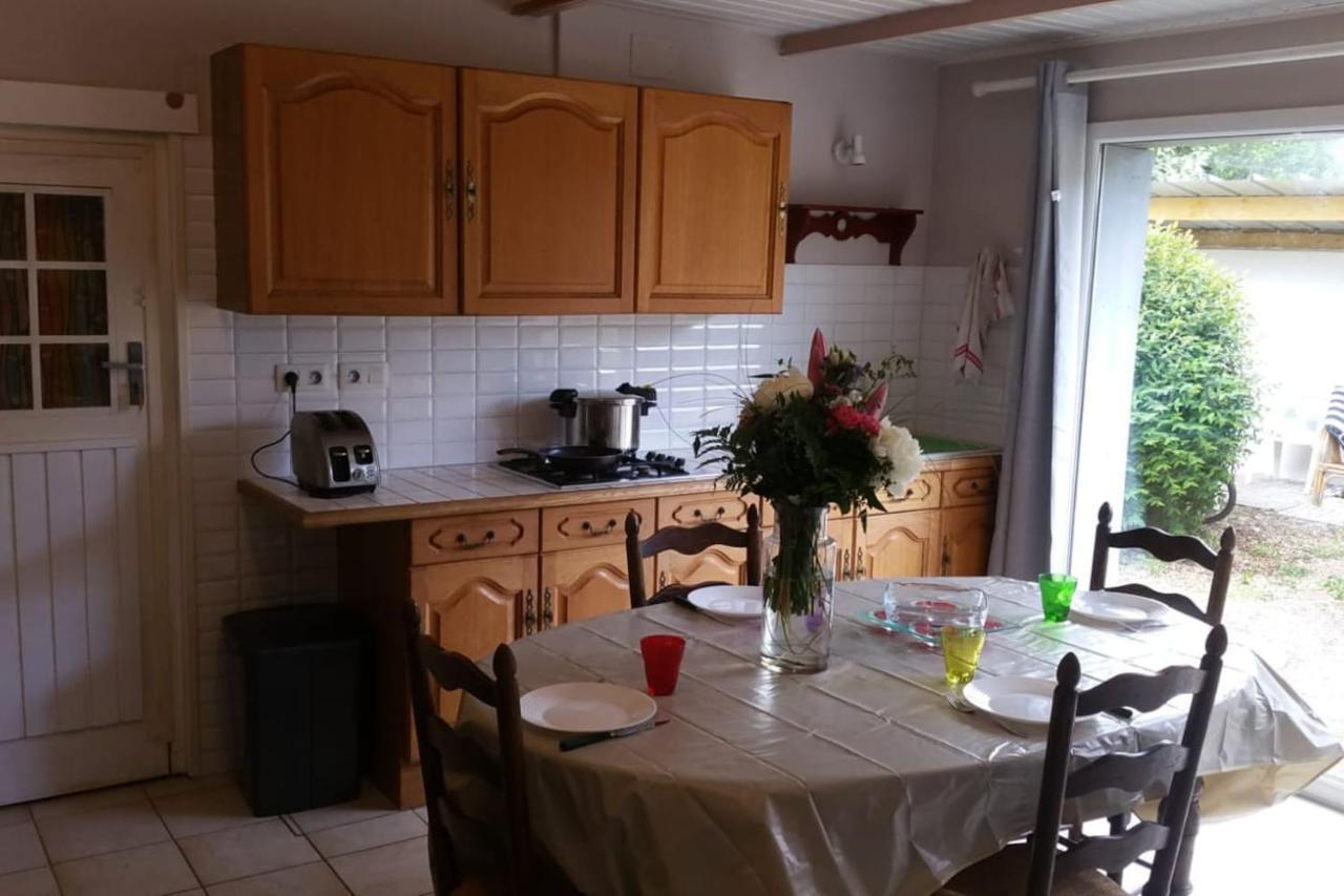 Le Petit Cottage Entre Village Et Mer Trelevern Екстер'єр фото