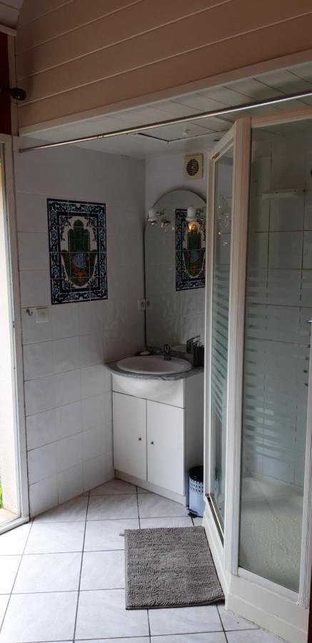 Le Petit Cottage Entre Village Et Mer Trelevern Екстер'єр фото