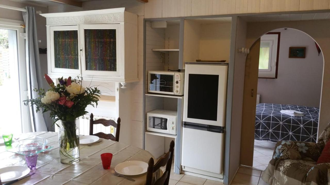 Le Petit Cottage Entre Village Et Mer Trelevern Екстер'єр фото